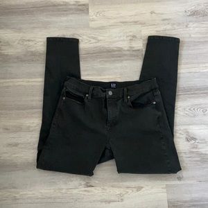 Deep hunter jeans . 30R, True skinny. Mid rise